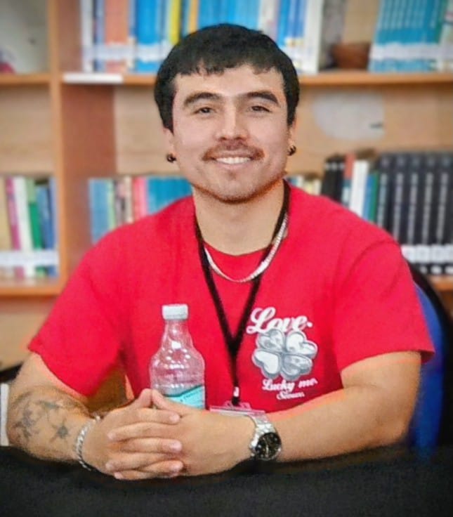 aa44fed3-cc25-4dc9-8796-ae863d1e59b6